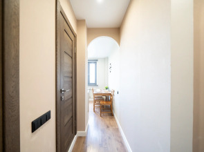 Квартира Стильная двухкомнатная квартира Natali apart на метро Пражская