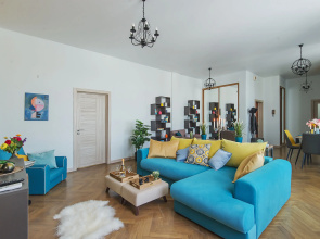 Квартира GM Apartments в легендарном Доме на Набережной