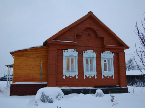 Dom S Nalichnikami Okolo Rostova House