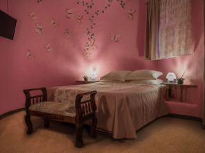 Отель Luxury House