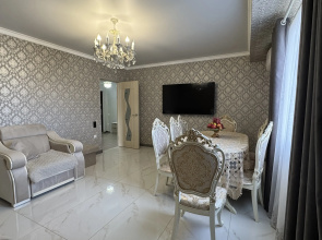 Na Lakoba Apartments