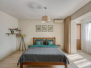 Апартаменты 36. Самый центр. Вид на город и горы. Идеально для командированных и туристов.