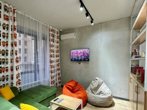 Хостел izzzi hostel Bishkek