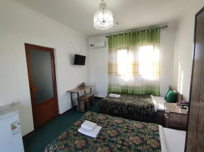 Отель Green House