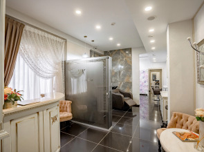 Отель Imperial Palace