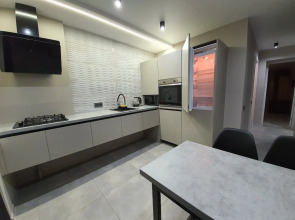 Квартира с 2 Изолированными Друг от Друга Спальнями