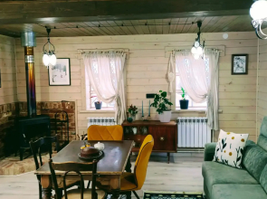 Derevenskiy Domik S Prekrasnym Vidom Private house