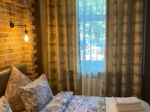 Апартаменты на Средней 13