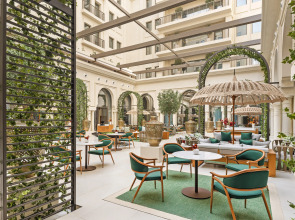 Отель Vida Creek Beach