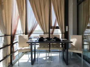 Квартира Премиум-класса Лучшая Локация Огромная Лоджия Панорама на Обь Парковка у Лифта