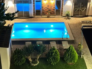 Garden Lounge Hotel