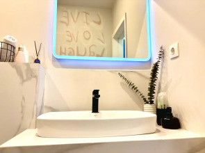 Квартира 18b Studio