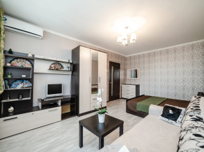 Апартаменты у метро с видом на писательский городок