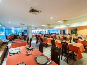 Отель Tropicana 