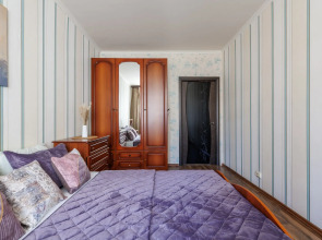 Апартаменты с 3 спальнями на Моисеенко 5 - 8 человек