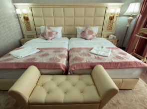 Отель Dilimah Premium Luxury