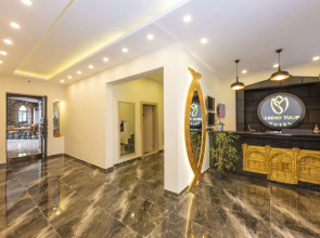 Legend Tulip Hotel