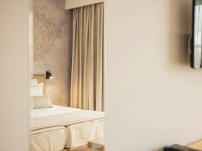 Отель SUNEO Perla