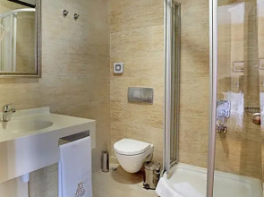 Хостел Bucoleon