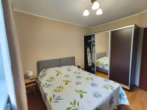 Апартаменты Двухкомнатные на втором этаже с балконом