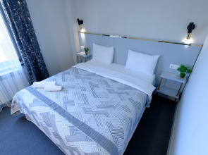 Отель Grand Aura