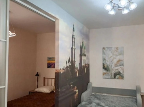Uritskogo 10 V Samom Tsentre Flat