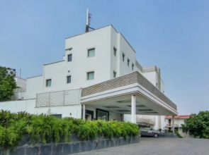 Vibe by The LaLiT Traveler Hotel