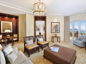 Отель The Ritz-Carlton, Dubai