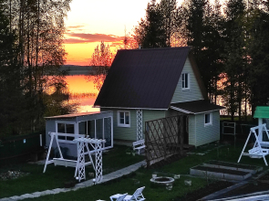 Otdykh U Ozera Ekokhaus Dzen Guest house