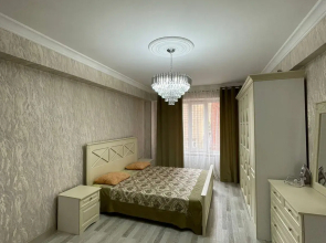 Dvukhkomnatnye Dizaynerskiye v Tsentre Derbenta Apartments