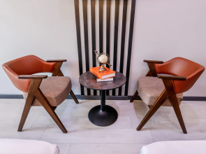 Intercity Airport Hotel