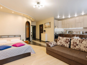 Апартаменты 9 ночей с видом на речку на Коммунальной 1