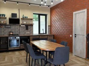 Na Shakhtyorov 28 (5) Private House