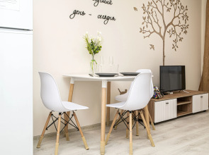 Апартаменты SunSet Хохлова 7