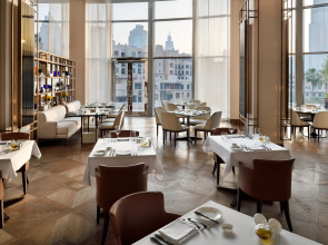 Отель Address Downtown