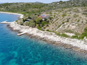 Pauk Villa