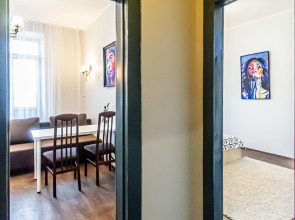 Апартаменты 1-к квартира (24) на Никитинской 108