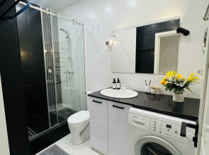 Квартира Комфорт на Нансена 103/1/5 1