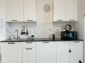 Апартаменты Sunny Days Apartment Оранж Парк 13