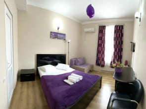 Отель Qeroli old town