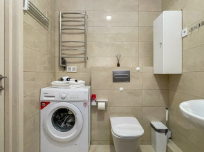 Апартаменты с Панорамными Окнами на 14 Этаже Небоскреба Бизнес-Класс в ЖК D1