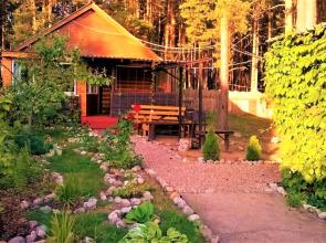 V Turbaze Chajka U Ozera Private House