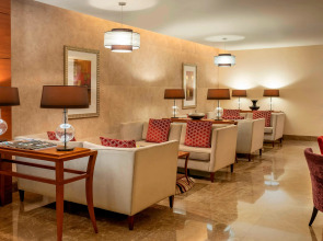 Sheraton Dubai Creek Hotel & Towers