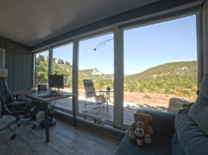 S Nezabyvaemym Vidom Private House