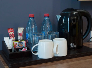 Отель Square Inn