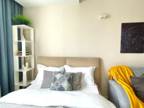 Апартаменты Студия День Ночь с Видом На Горы