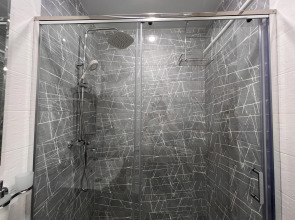 Апартаменты Scandi c двориком для курения, пр. Калинина 38 (1)