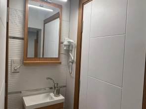 Апартаменты City Center Serenity: Stylish Studios