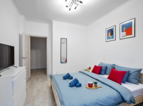 Great view 2-rooms Apartment 2 Min Walk to Raykin Plaza 2