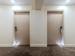 Отель Roys Hotel & Suites